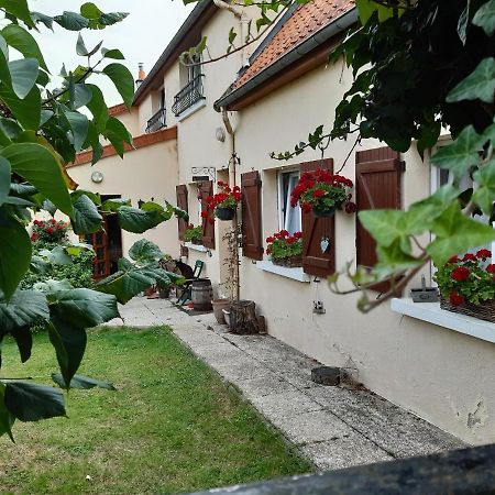 Les Alouettes B&B Hardecourt-aux-Bois Bagian luar foto
