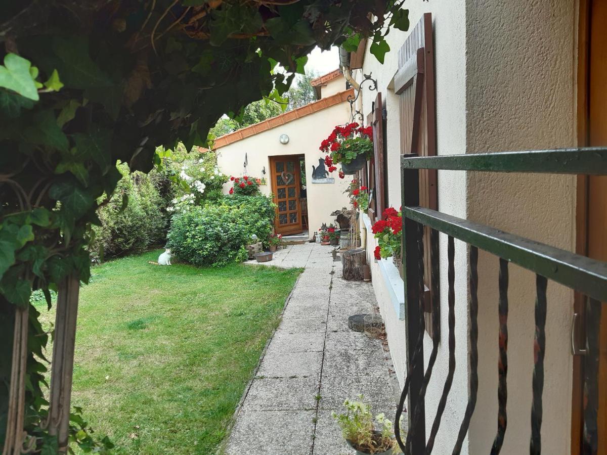 Les Alouettes B&B Hardecourt-aux-Bois Bagian luar foto
